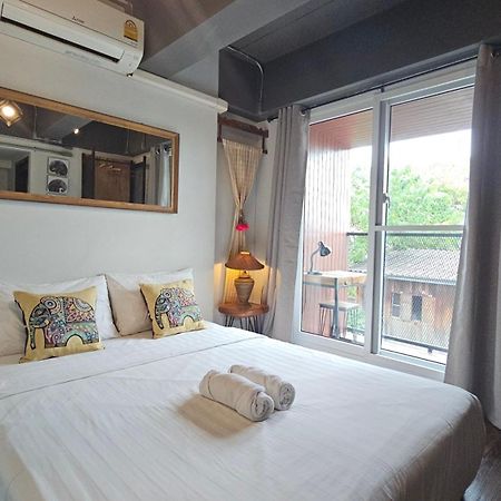 Hotel 33 Poshtel (Adults Only) Chiang Mai Zewnętrze zdjęcie