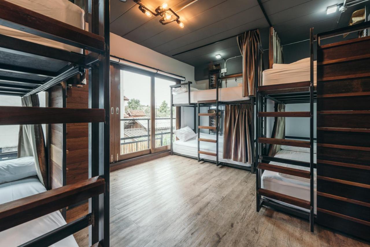 Hotel 33 Poshtel (Adults Only) Chiang Mai Zewnętrze zdjęcie