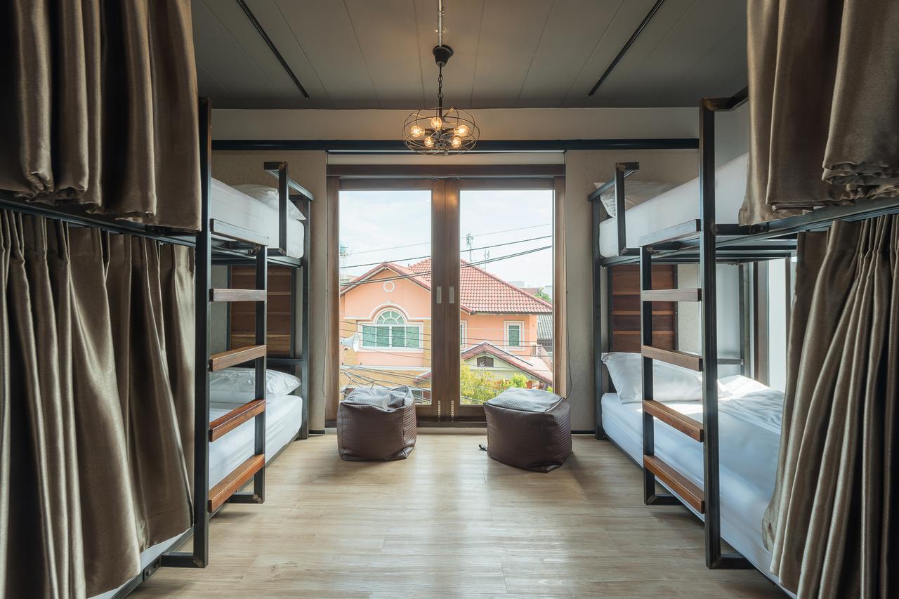 Hotel 33 Poshtel (Adults Only) Chiang Mai Zewnętrze zdjęcie