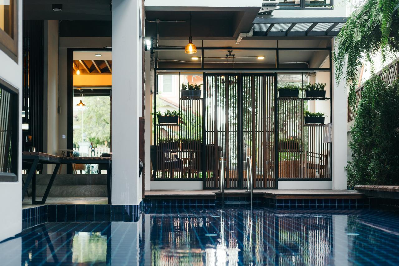 Hotel 33 Poshtel (Adults Only) Chiang Mai Zewnętrze zdjęcie