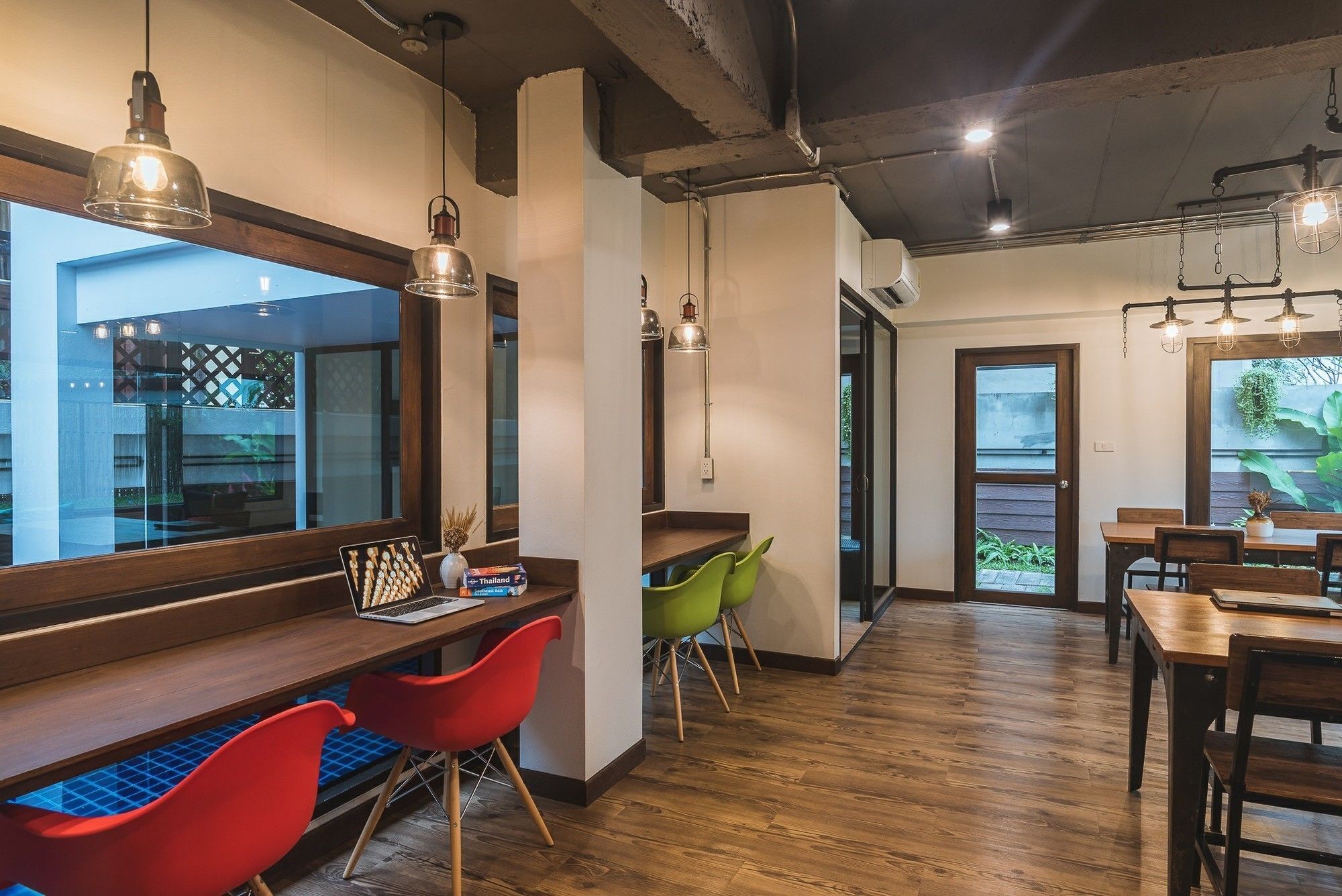 Hotel 33 Poshtel (Adults Only) Chiang Mai Zewnętrze zdjęcie