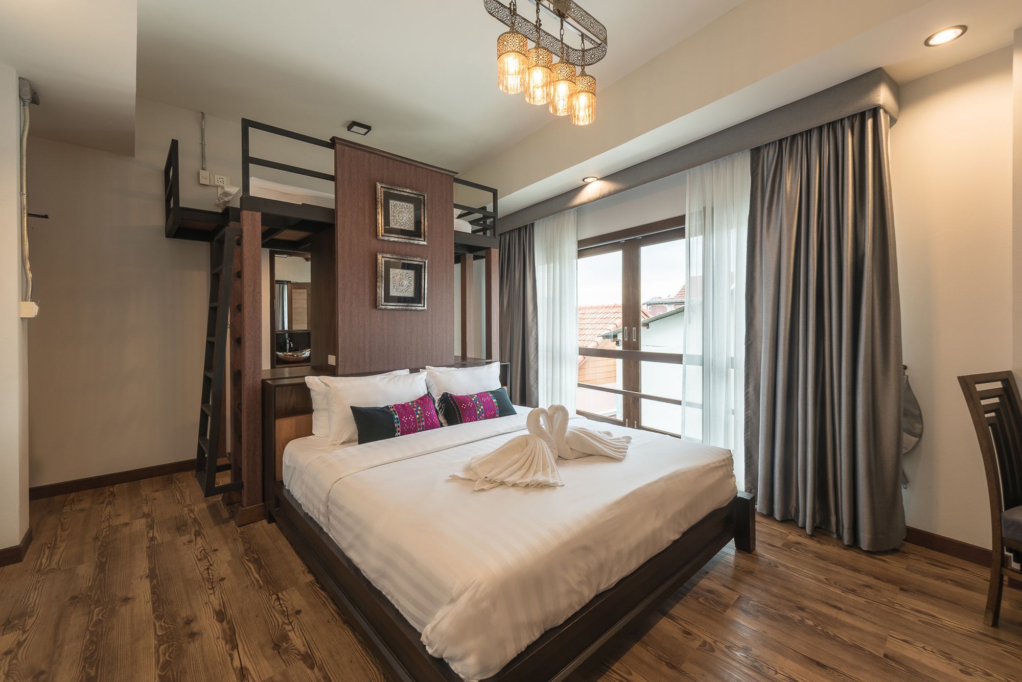 Hotel 33 Poshtel (Adults Only) Chiang Mai Zewnętrze zdjęcie